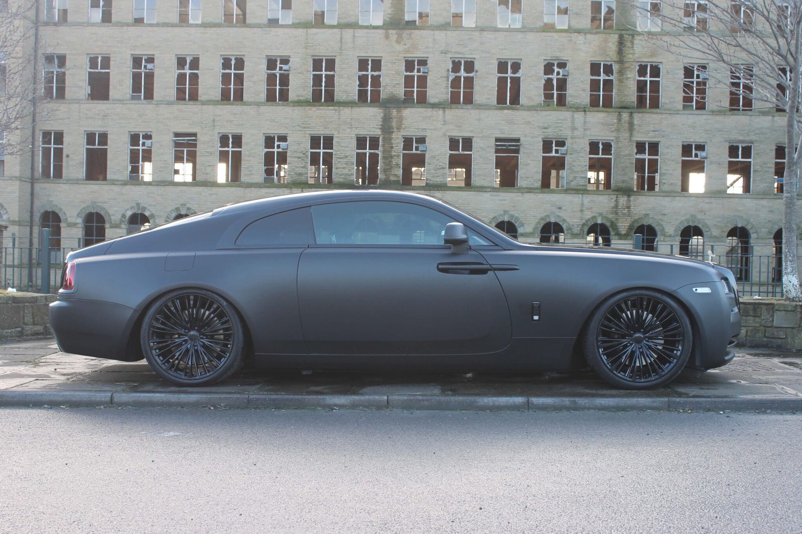 ROLLS ROYCE WRAITH BLACK