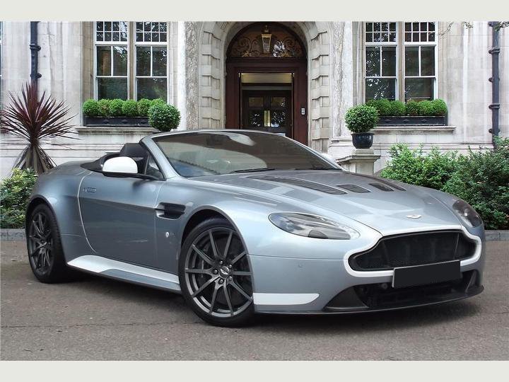 Stunning ASTON MARTIN V12 VANTAGE